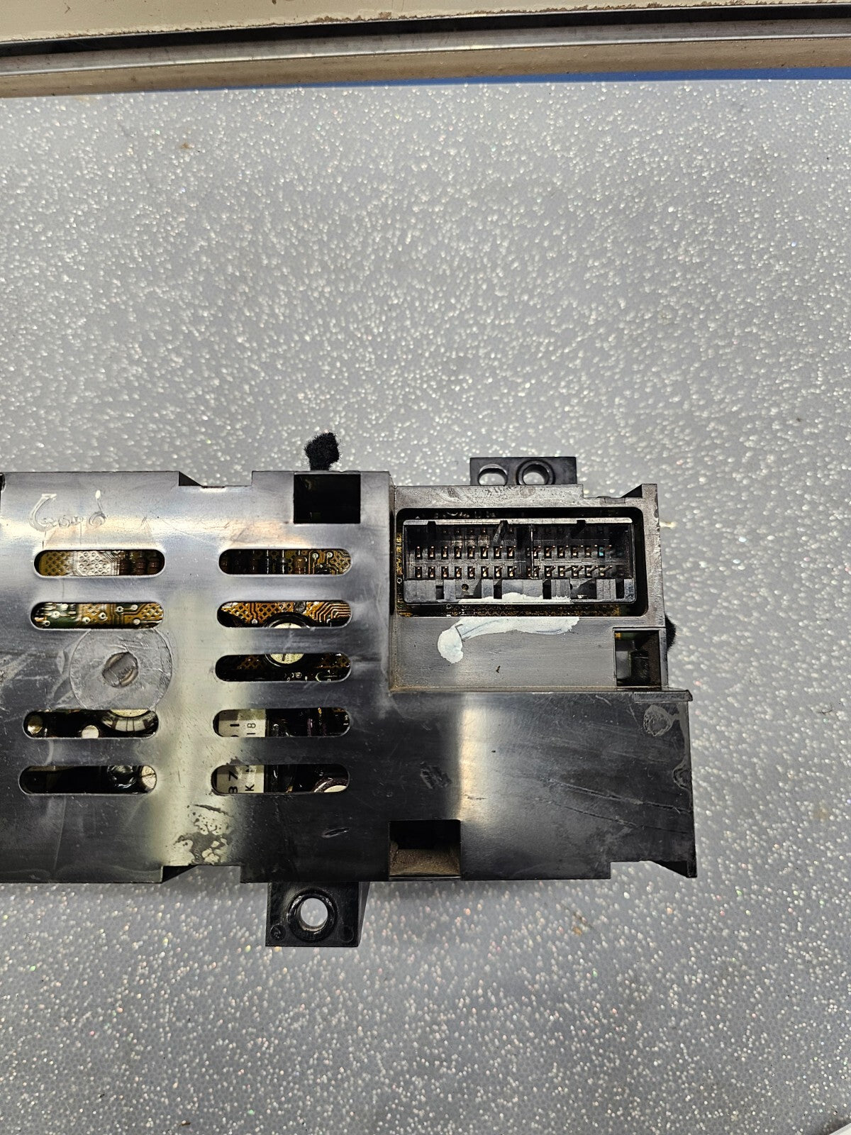 1993-1995 Jeep Grand Cherokee ZJ Vehicle Information Center Display VIC Assembly