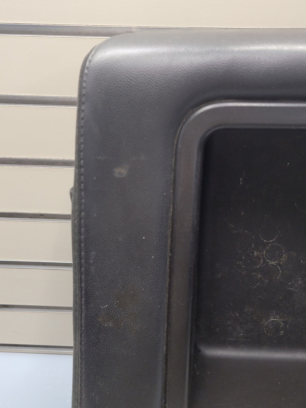07-13 SILVERADO SIERRA Center JUMP SEAT Armrest 2 CUP Holder BLACK CH40 JS5