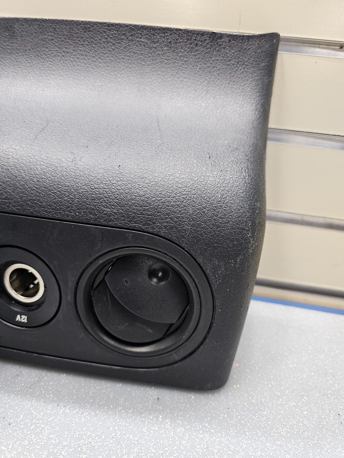 🔥04-08 Ford F-150 Rear Center Console Bezel Trim Panel Vent Volt Outlet Black