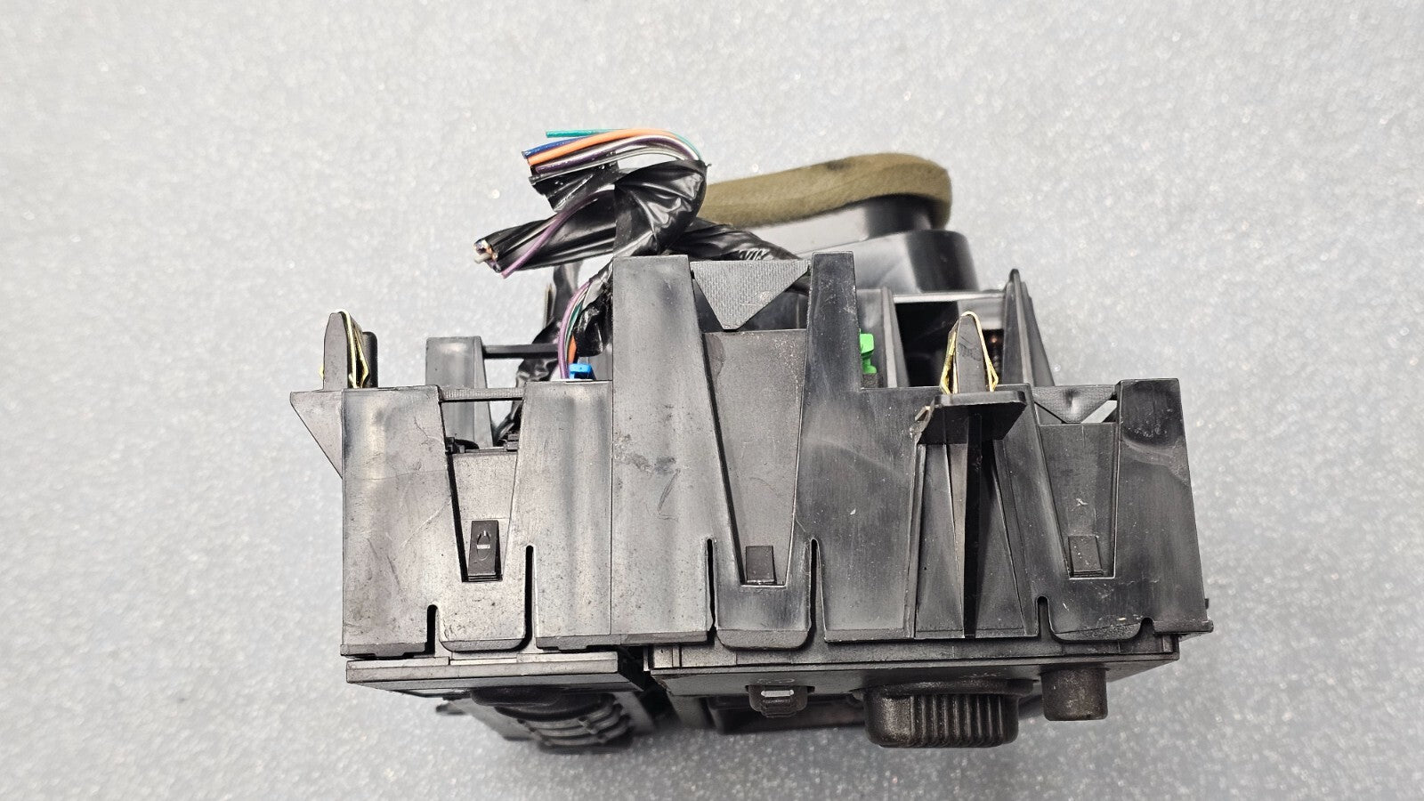 🔥99-06 Chevy Silverado Sierra Headlight Switch left Driver Air Vent Black HS19