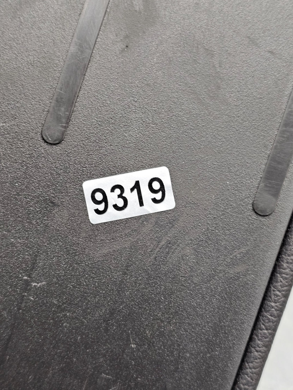 01-05 Volkswagen Passat Front Center Console Cover Lid Armrest Top Pad Black OEM