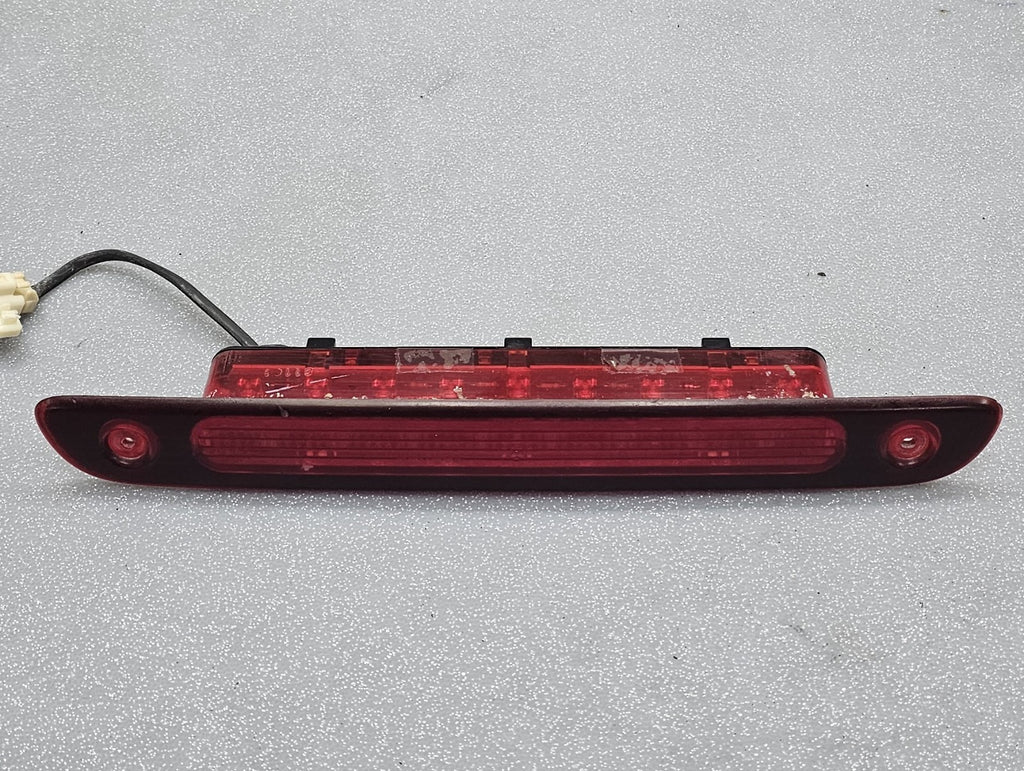 🔥04-10 Toyota Sienna Lift Gate High Mount LED 3rd Third Brake Light Assembly
