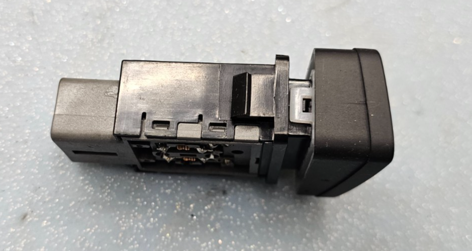 🔥05-09 Hyundai Tucson Fog Lamp Light Windshield Toggle Switch Assembly Black