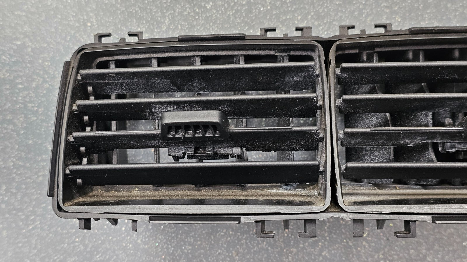 🔥06-10 Explorer Mountaineer Dash Center AC A/C Air Vent Heater Panel Bezel OEM