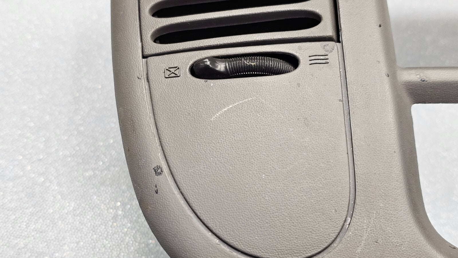 🔥97-03 Ford F150 Center Dash AM FM Radio Climate Trim Stereo BEZEL Panel Gray
