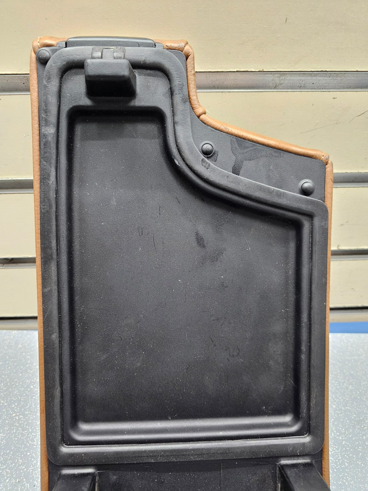 🔥06-13 BMW 328i 335i Twin Turbo Front Center Console Lid Armrest Leather Orange