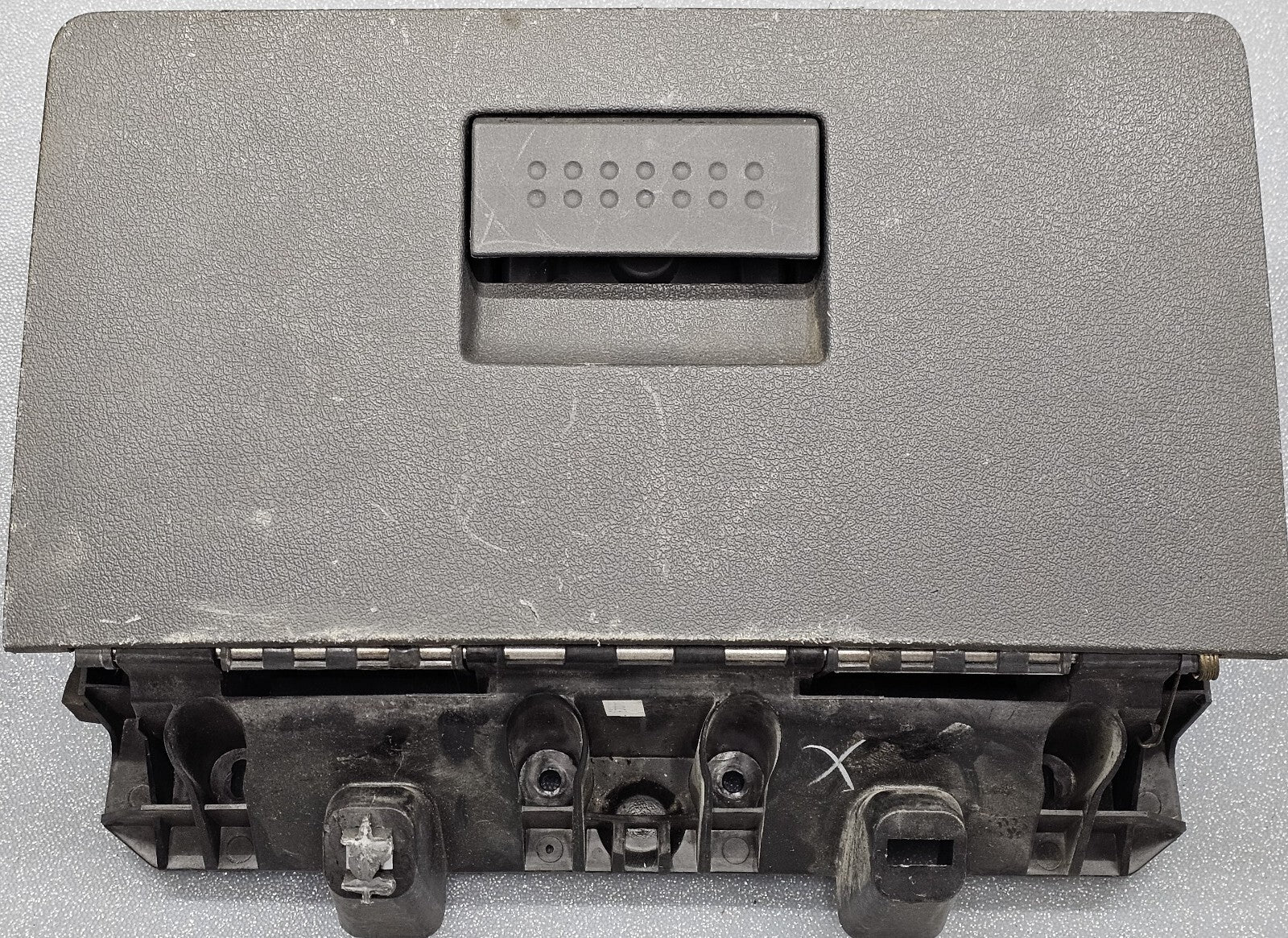 06-08 Dodge Ram 1500 Dash Cup Holder Drink Holder Ash Tray Compartment GRAY CH8