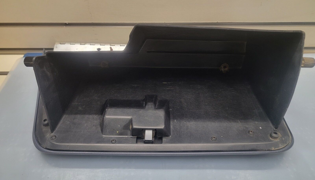 05-07 Ford F250 F350 Super Duty Glove Box Storage Compartment Gray G10