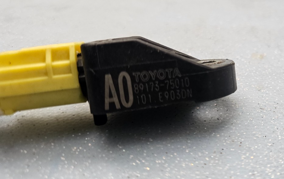 🔥2014-2019 Toyota Corolla Front Impact Sensor