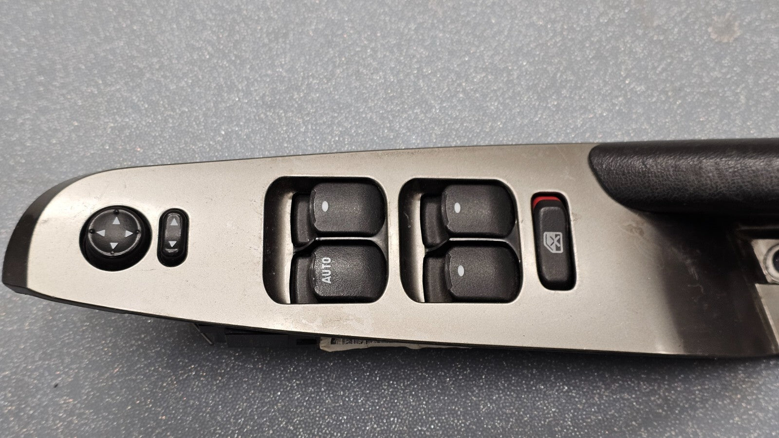 🔥05-08 Pontiac G6 Left Driver Master Power Window Switch Assembly SILVER OEM