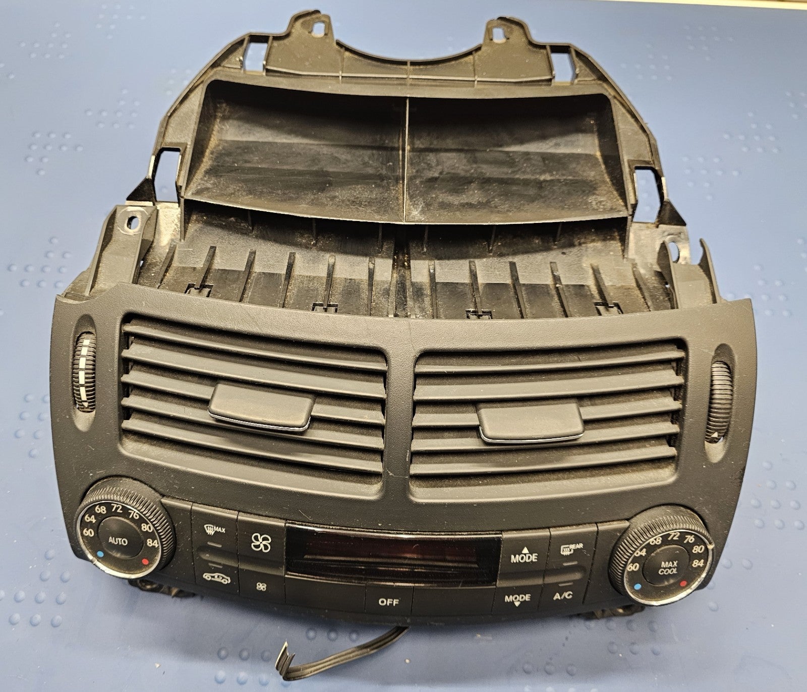 🔥07-09 MERCEDES E-CLASS DASH A/C CLIMATE TEMPERATURE HEATER CONTROL BEZEL BLACK