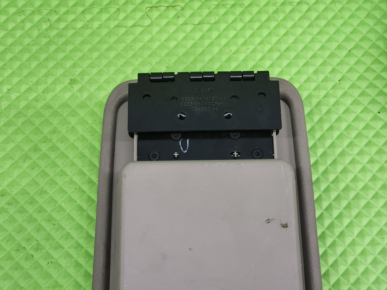 2010-2012 FORD FUSION Front Console Armrest Cover Lid Morad Parts GRAY