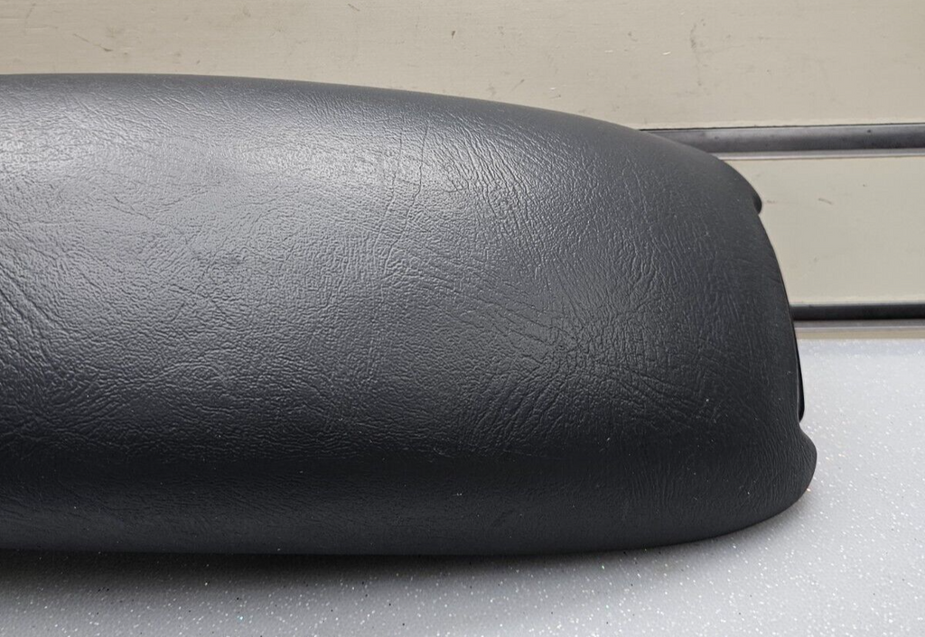 98-04 Chevy BLAZER S10 JIMMY SONOMA Center Console Armrest Cover Lid GRAPHITE L7