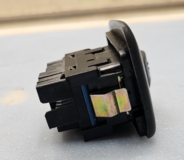 03-06 Silverado Tahoe Suburban Yukon Sierra Right Rear Window Door Switch Black