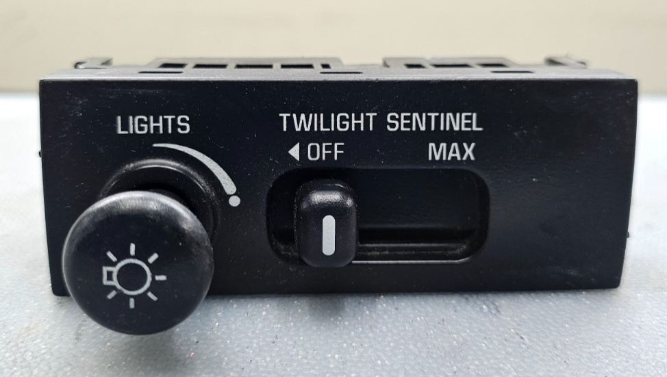 🔥97-05 Park Avenue Headlight Head Light Lamp Control Switch Assembly Black