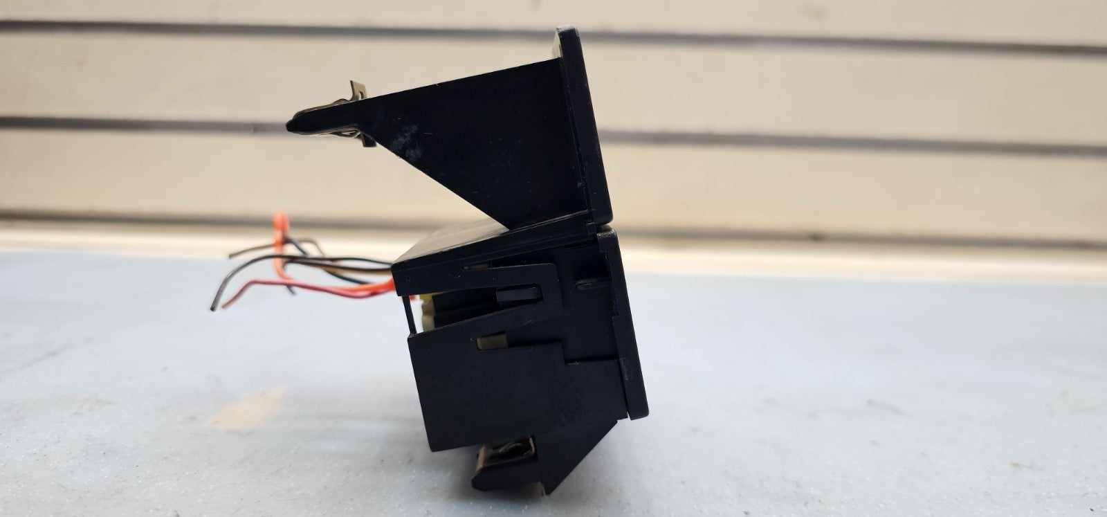 🔥99-06 Suburban Tahoe Yukon Avalanche Escalade Door Lock Switch