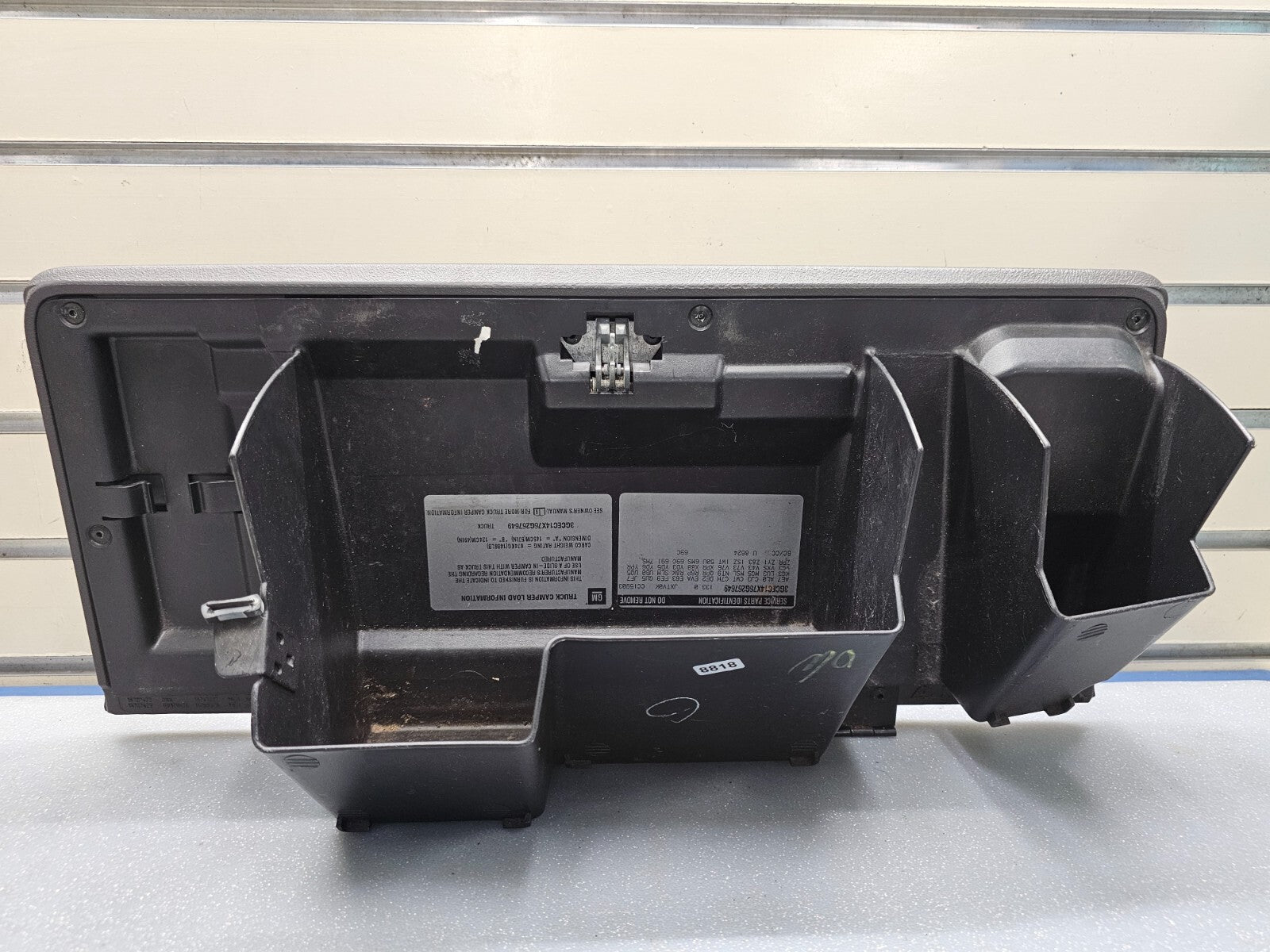 99-06 SILVERADO SIERRA Dash GLOVE BOX Storage Compartment Door Assembly Black G3