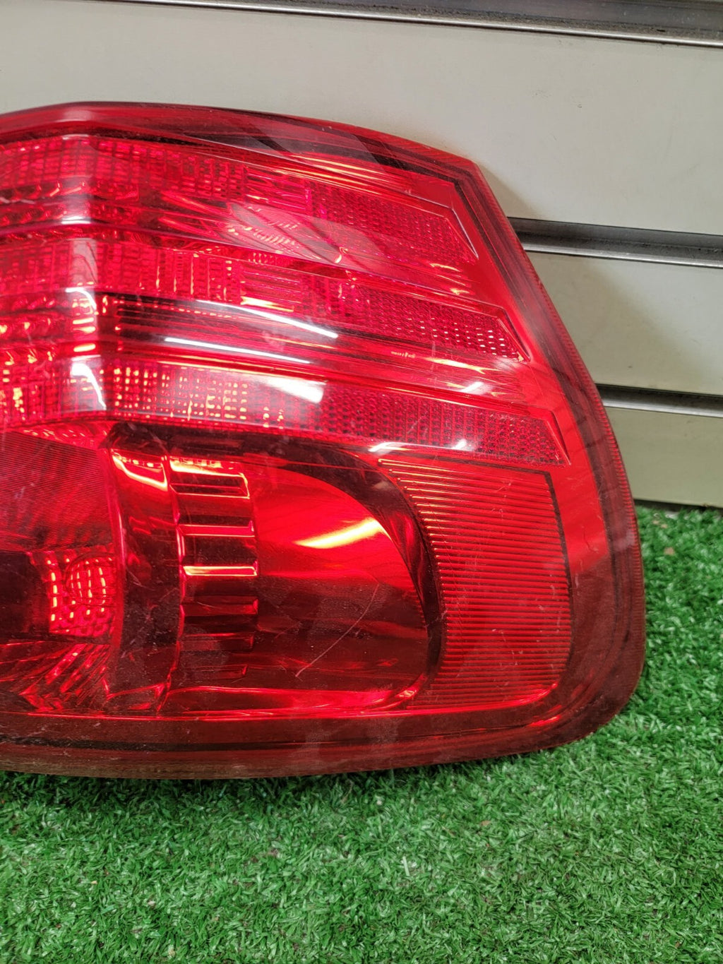 🔥2008-2013 Nissan Rogue Tail Light Lamp Left Driver Side Assembly Chrome