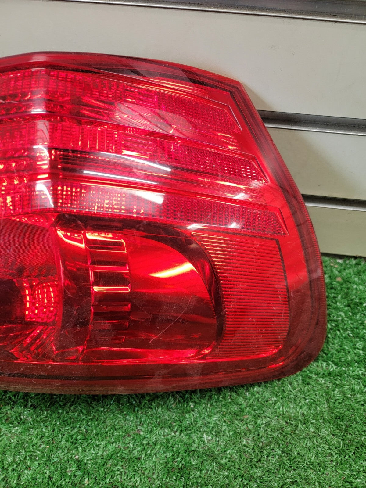 🔥2008-2013 Nissan Rogue Tail Light Lamp Left Driver Side Assembly Chrome