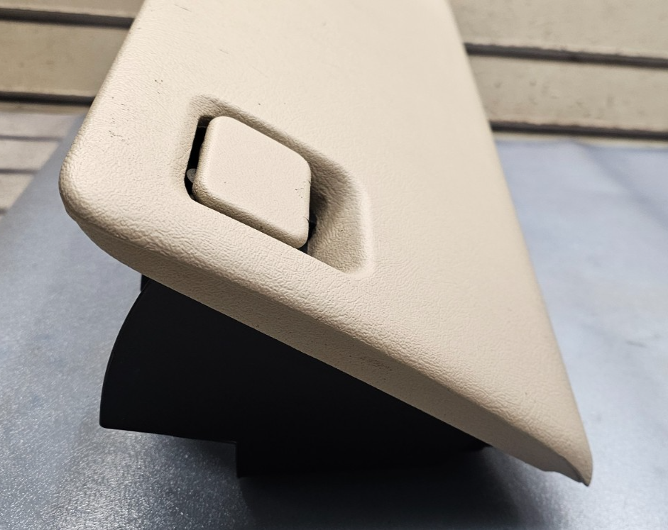 🔥99-06 SILVERADO SIERRA Dash GLOVE BOX Storage Compartment Assembly LID TAN G3