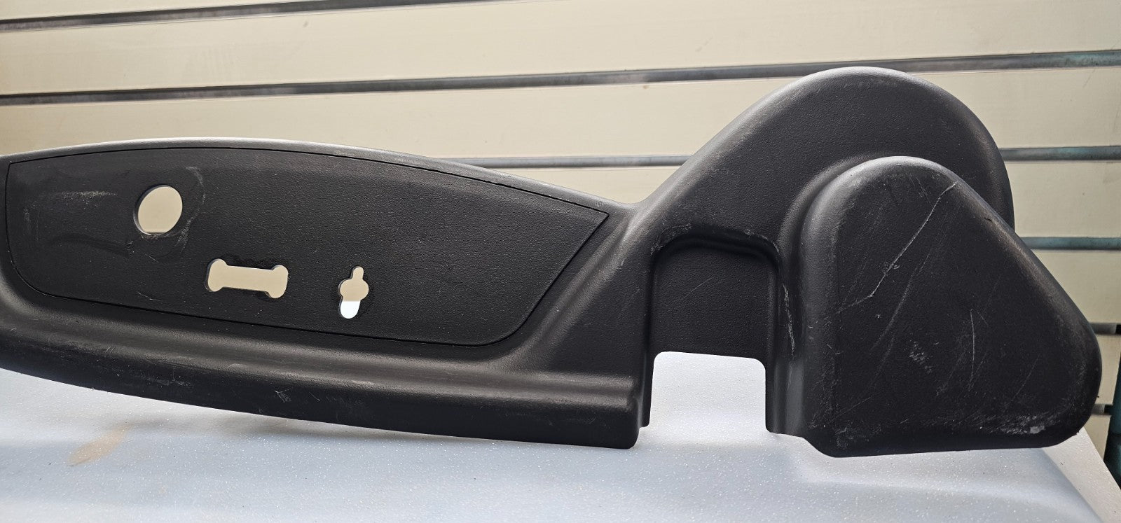 🔥2006-2008 CHEVROLET IMPALA DRIVER SEAT OUTER PANEL GM BLACK OEM