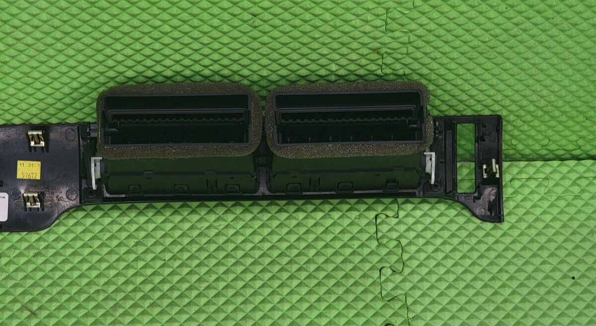 07-14 Yukon Tahoe Suburban Burl Front Dash Belt Trim A/C Vents F201 woodgrain