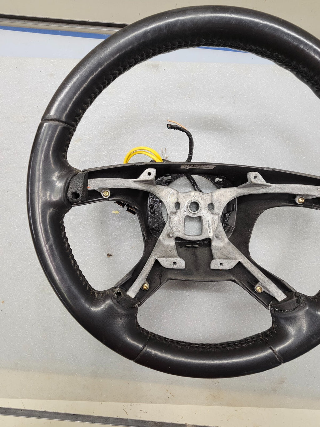 🔥2007-2014 Chevrolet Silverado Sierra Tahoe Yukon Leather Steering Wheel Black