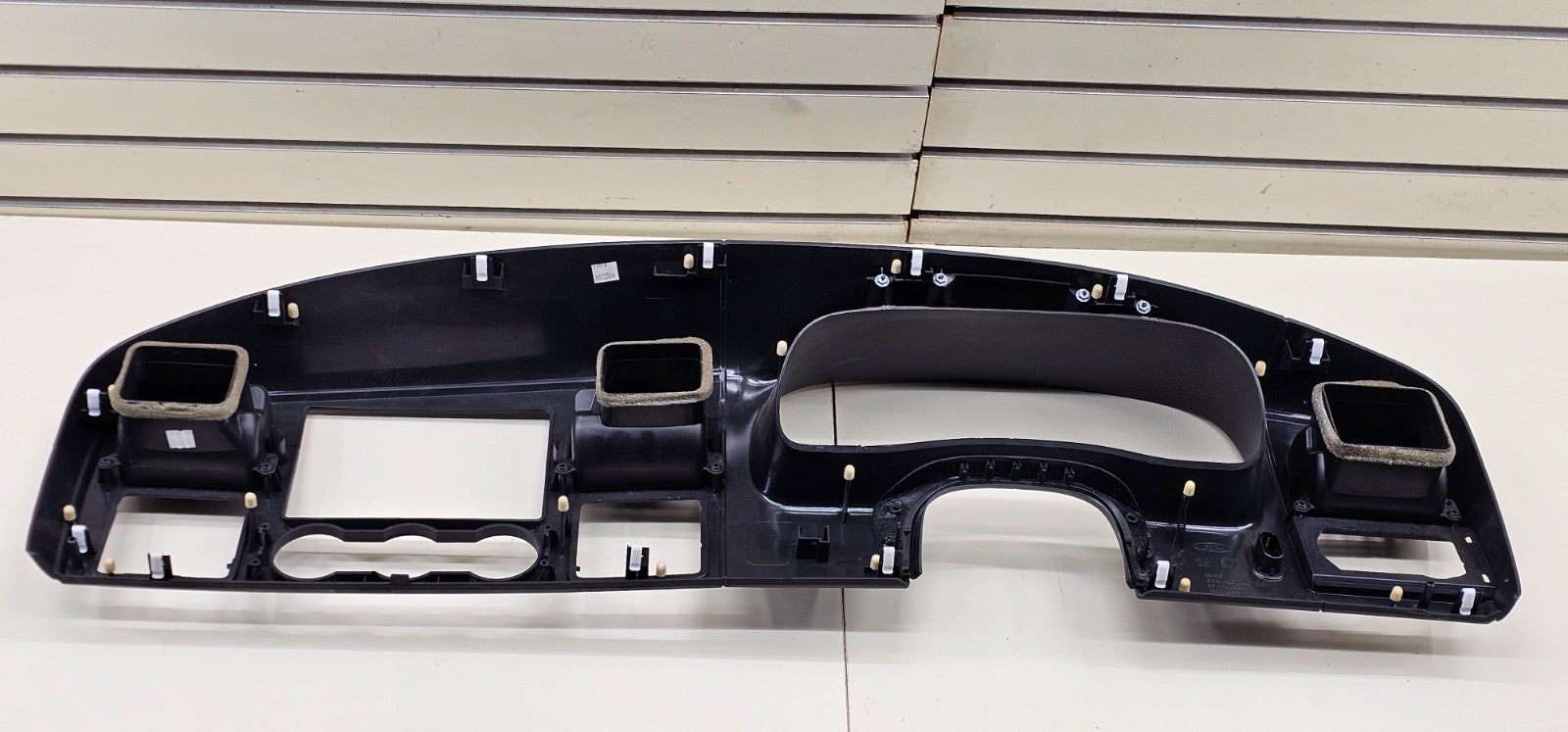 🔥05-07 Ford F250 Dash Instrument Cluster Speedometer Bezel Trim Panel Black C23
