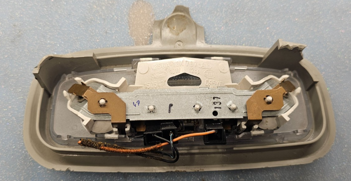 🔥 00-07 Ford Focus  OVERHEAD CONSOLE DOME LIGHT LAMP  TAN