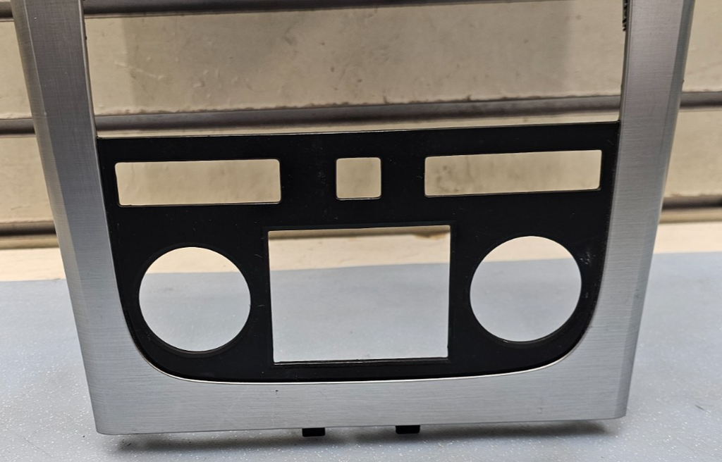 🔥07-12 GMC Acadia Dash AM FM Radio Display Climate Control Bezel Silver