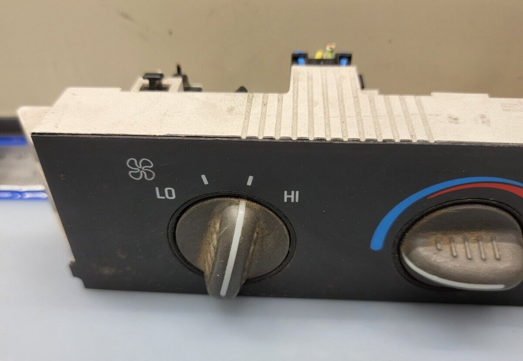 🔥01-07 Chevrolet Express 1500 A/C Heater Temperature Climate Control Unit Dash