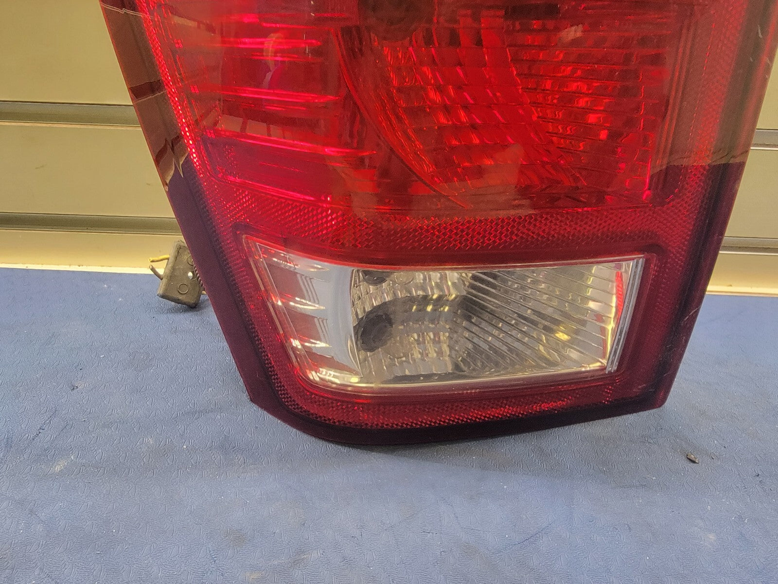 🔥2007-2010 Jeep Grand Cherokee Tail light Right Passenger Side Assembly Chrome