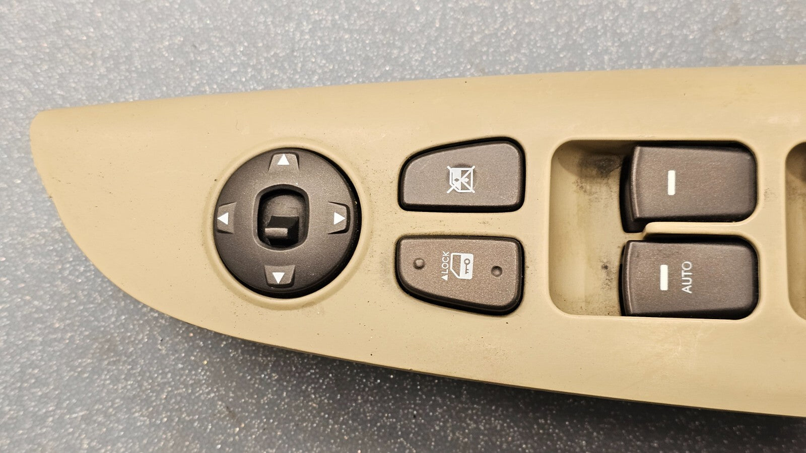 🔥07-10 Hyundai Sonata Left Driver Door Master Power Window Switch Bezel Tan OEM