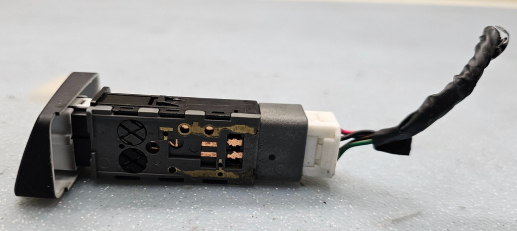 🔥2000-2006 Hyundai Santa Fe Rear Defrost Switch Button OEM BLACK