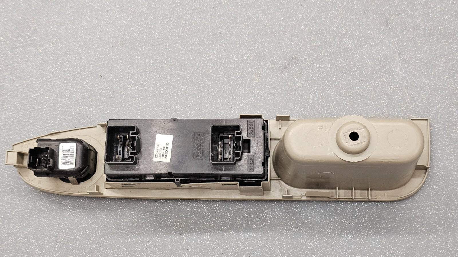 🔥06-09 Fusion Explorer Milan Left Driver Master Power Window Switch Tan