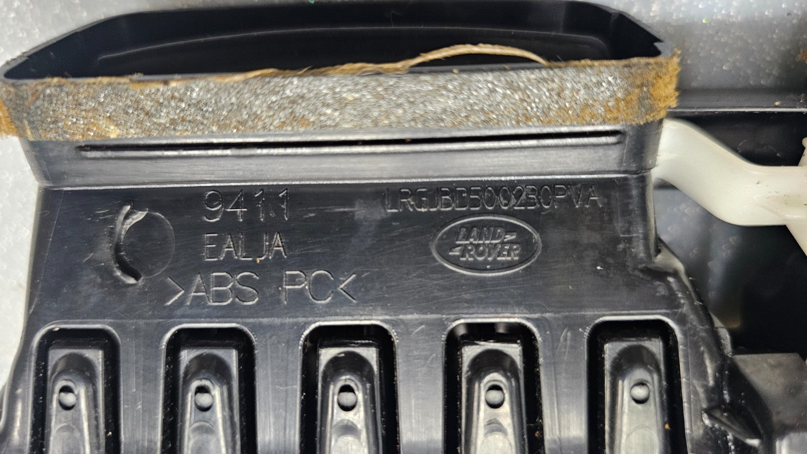🔥 06-13 RANGE ROVER (L322) FRONT UPPER CENTER DASH HEATER A/C AIR VENT DK TAN