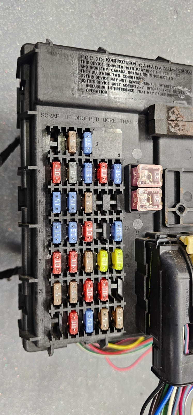 🔥05-07 Ford Escape Interior Relay Fuse Box Cabin
