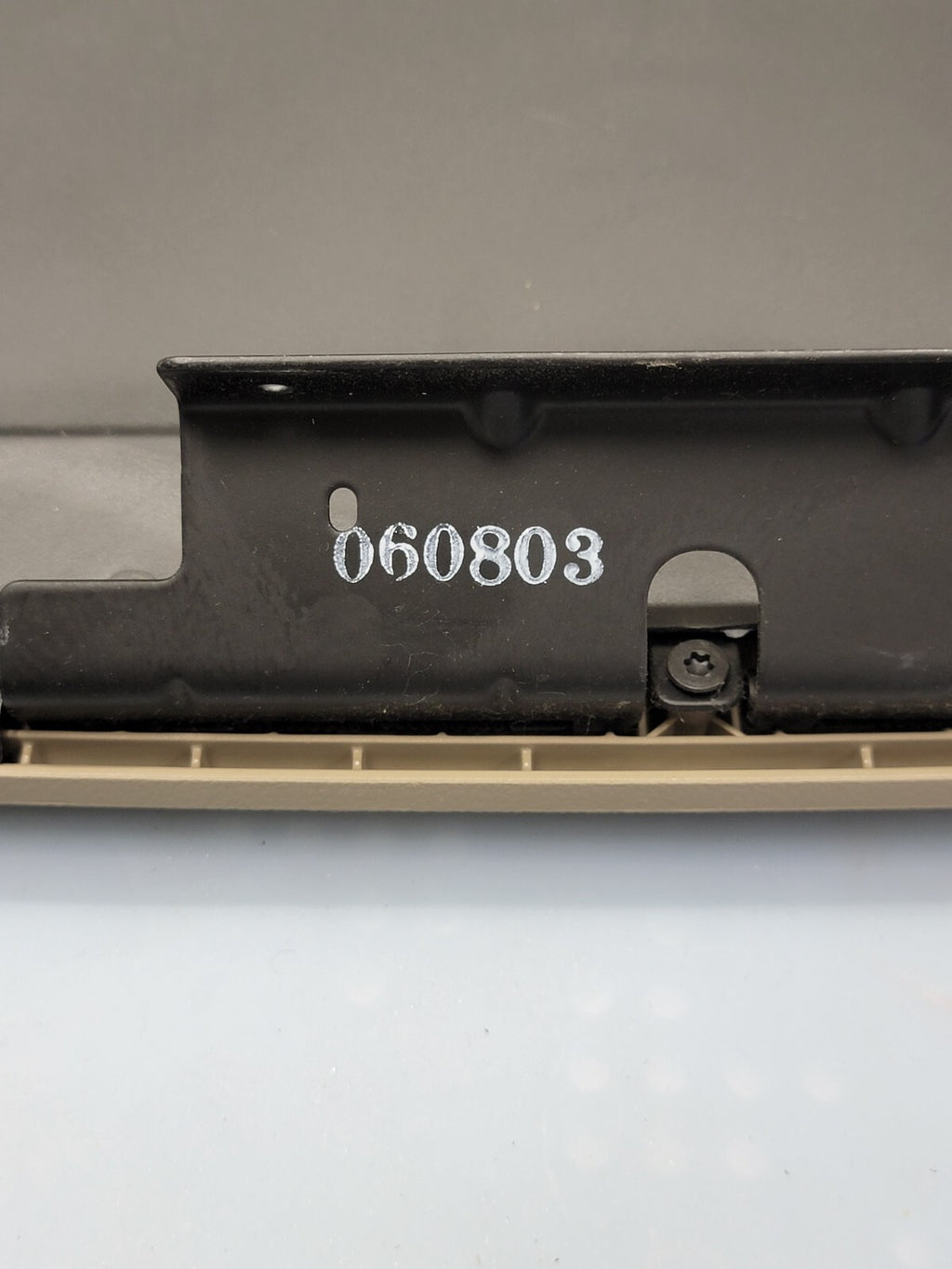 🔥05-07 MERCURY MONTEGO FORD 500 UPPER DASH CUBBY STORAGE COMPARTMENT BOX TAN