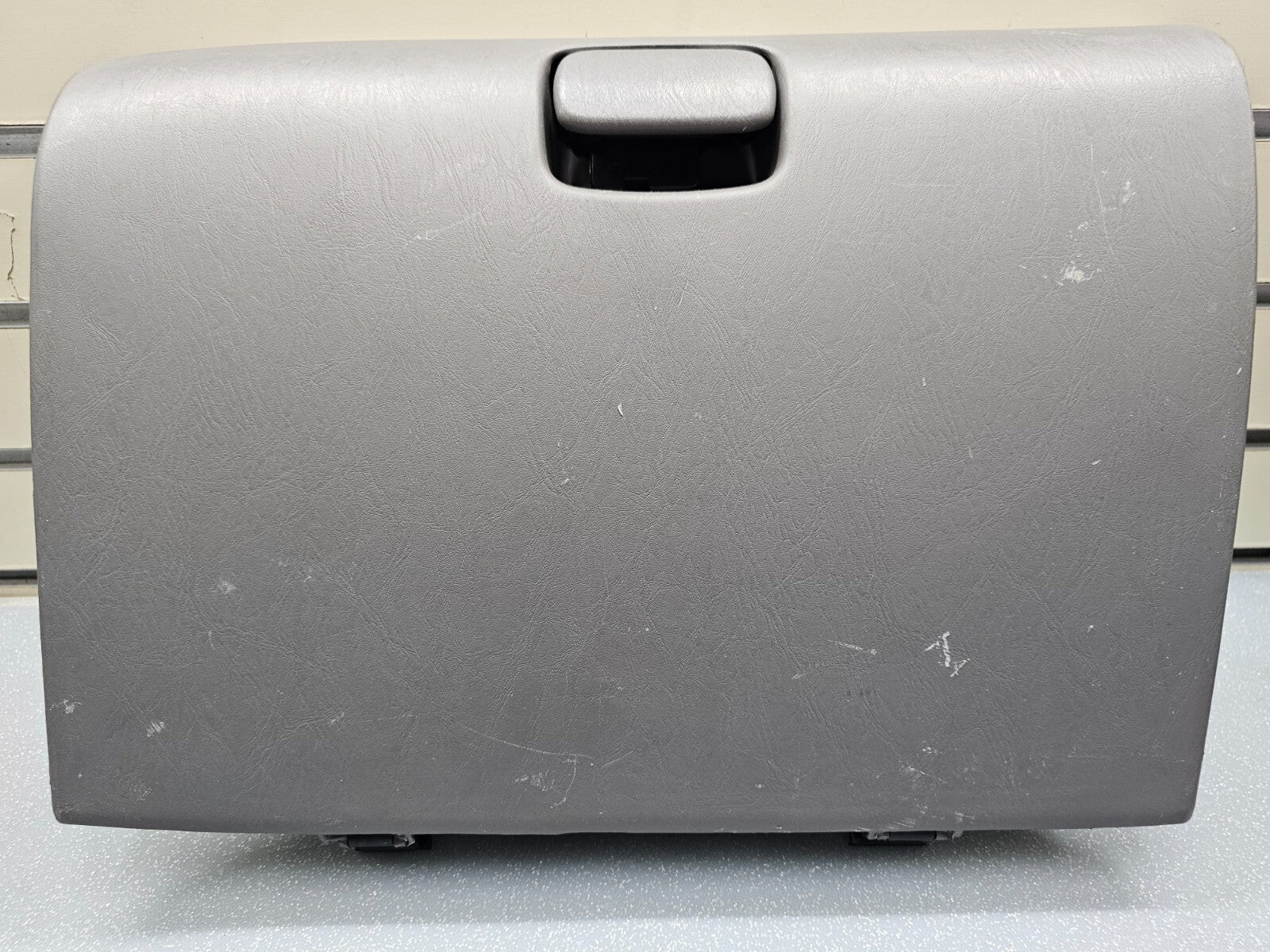 🔥00-07 Tundra Sequoia Dash Glove Box Storage Compartment Lid Cover Handle Gray