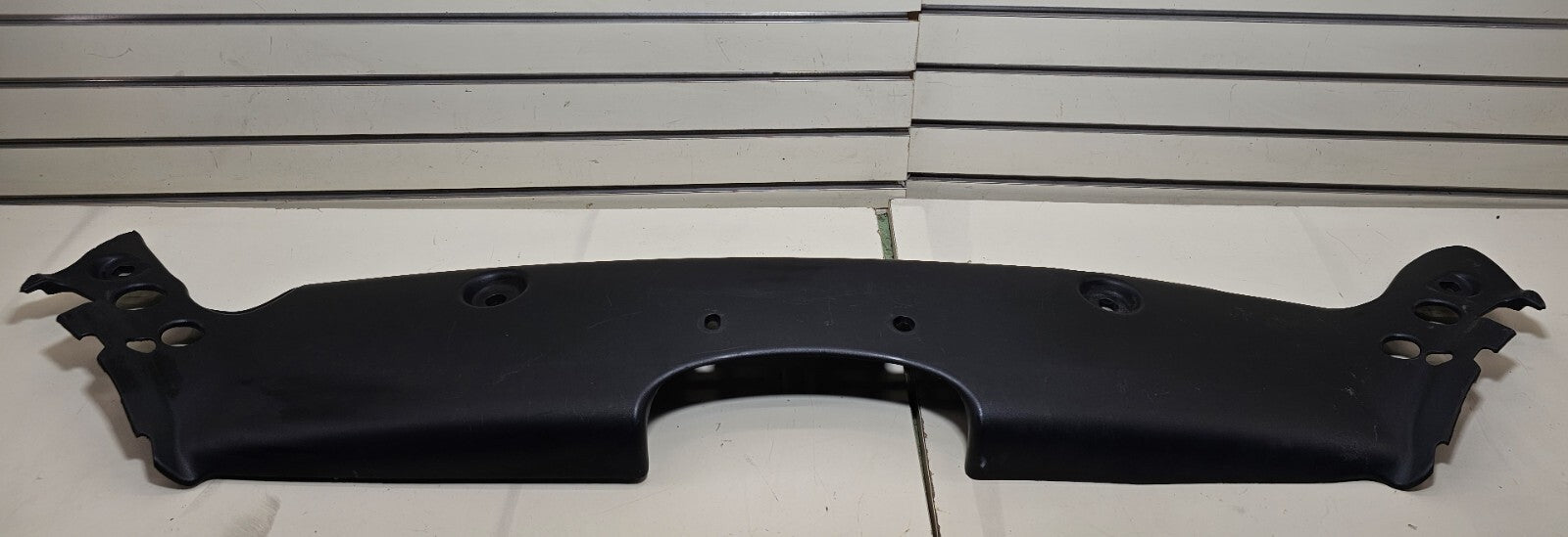 🔥00-05 CADILLAC DEVILLE RADIATOR SUPPORT COVER OEM