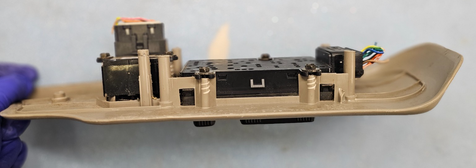 🔥03-06 SILVERADO SIERRA FRONT DRIVER POWER SEAT ADJUSTER HEAT SWITCH BEZEL TAN