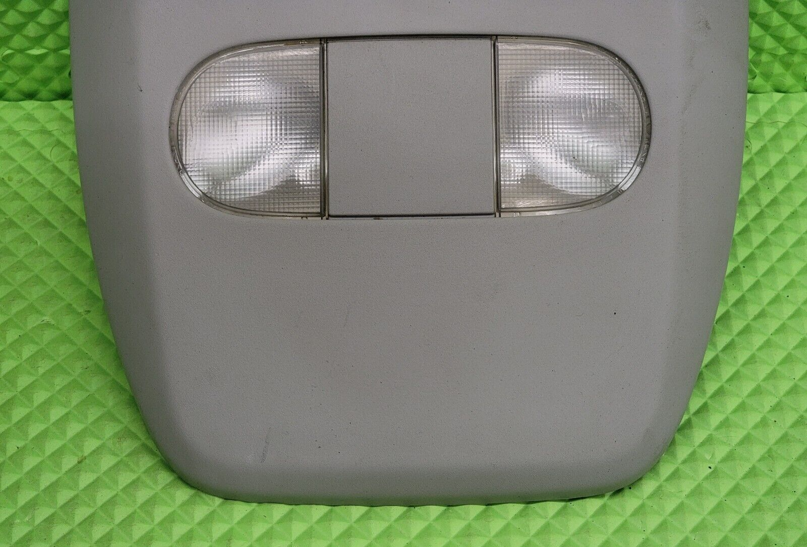 04-08Ford F150 Overhead Console Front Center Dome Map Light Roof Rail SwitchGRAY