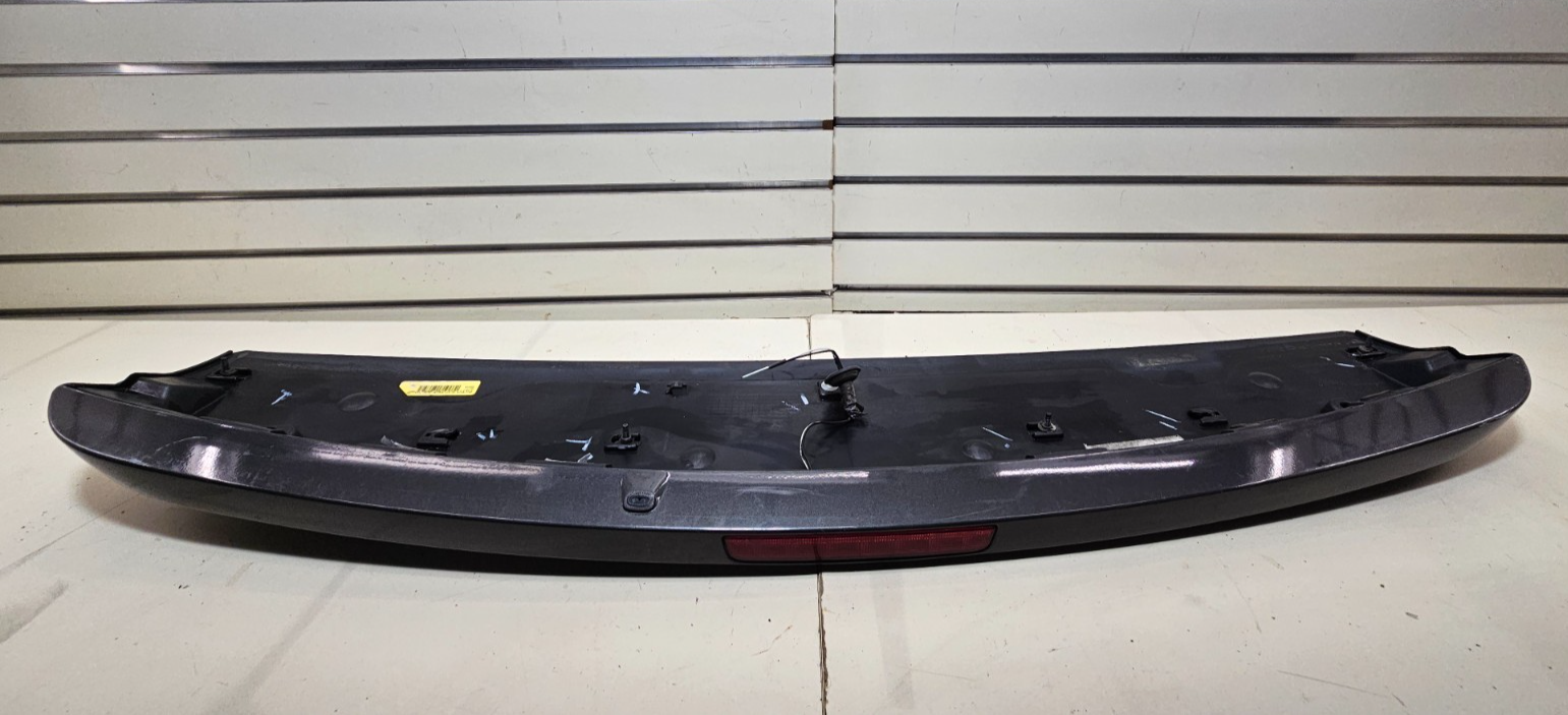11-20 Dodge Grand Caravan Rear Upper Hatch Spoiler Wing Mount Break Light Black