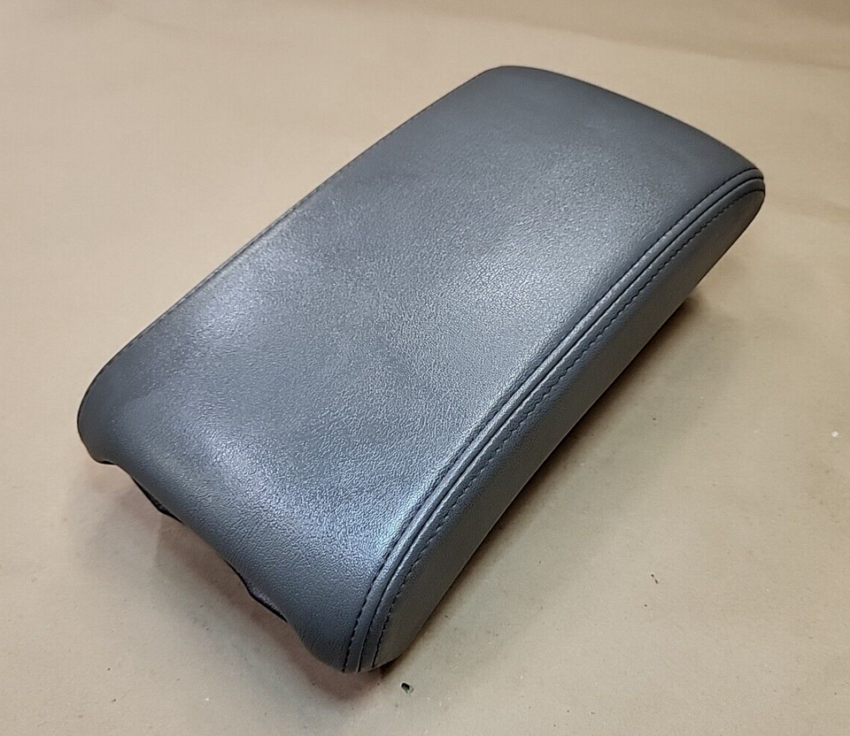 🔥08-12 Chevy Malibu FRONT CENTER CONSOLE LID ARMREST ASSEMBLY STORAGE COVER OEM