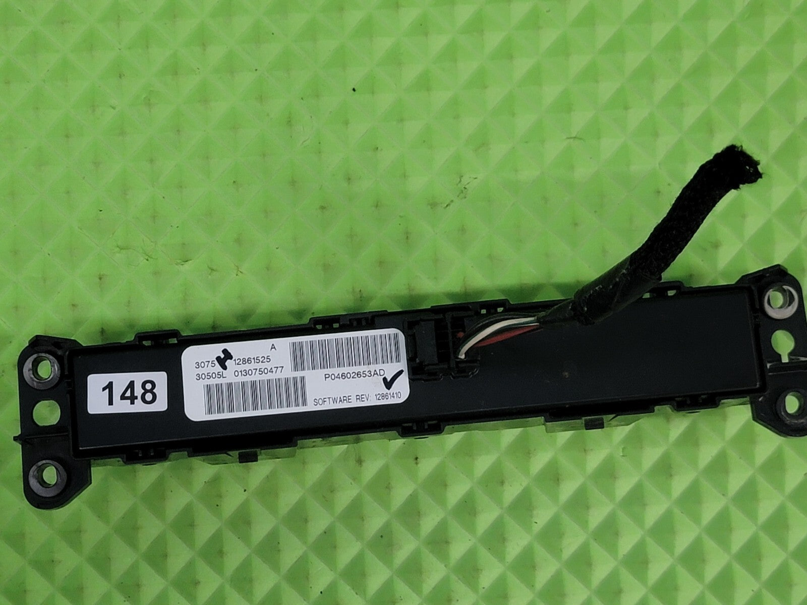 🔥06-10 CHRYSLER PT CRUISER CENTER DASH HAZARD / DEFROST CONTROL SWITCH OEM SW36
