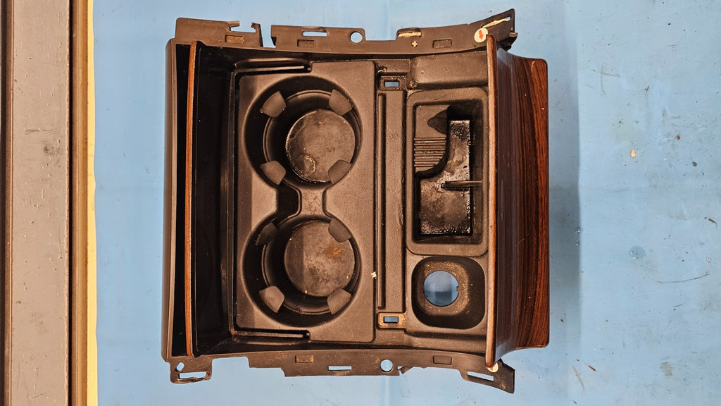 🔥03-06 Cadillac Escalade Lower Bezel Center Console Cup Holder Panel woodgrain