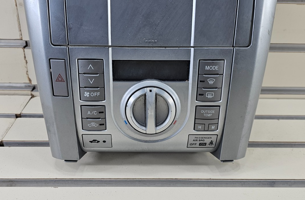 🔥05-10 SCION TC Dash AM FM Radio Stereo Display Climate Bezel Trim Panel SILVER