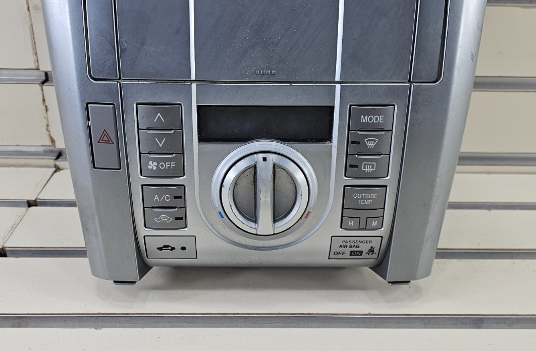 🔥05-10 SCION TC Dash AM FM Radio Stereo Display Climate Bezel Trim Panel SILVER
