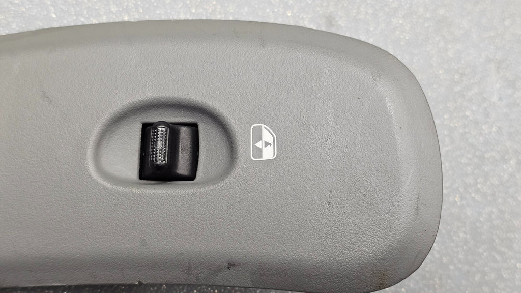 🔥01-07 Caravan Town Country Front Right Passenger Window Door Lock Switch Gray