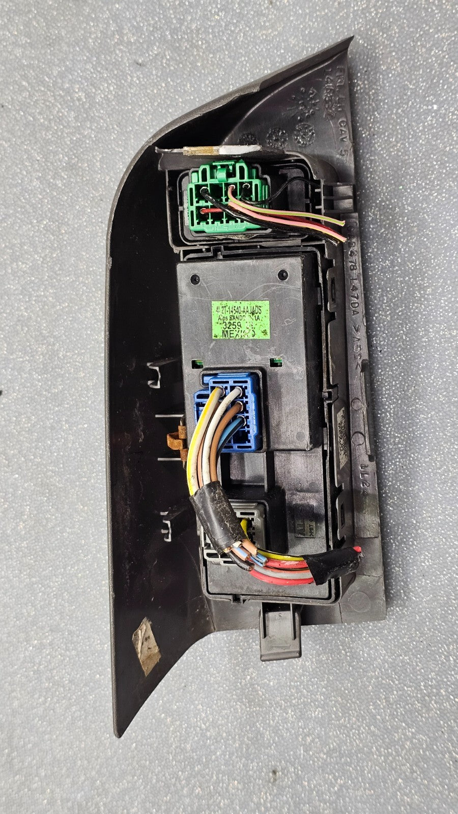 02-05 Explorer Front Left Driver Door Window Switch Master Power Control DK GRAY